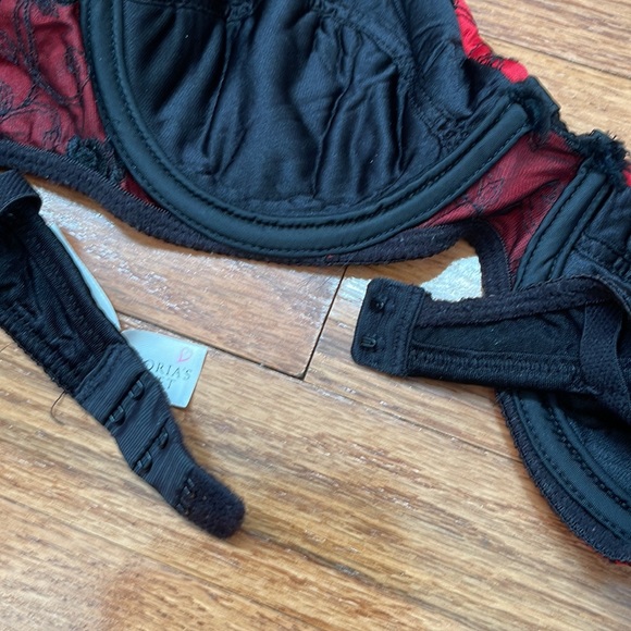 Victoria’s Secret Embroidered Demi Bra - Picture 14 of 16